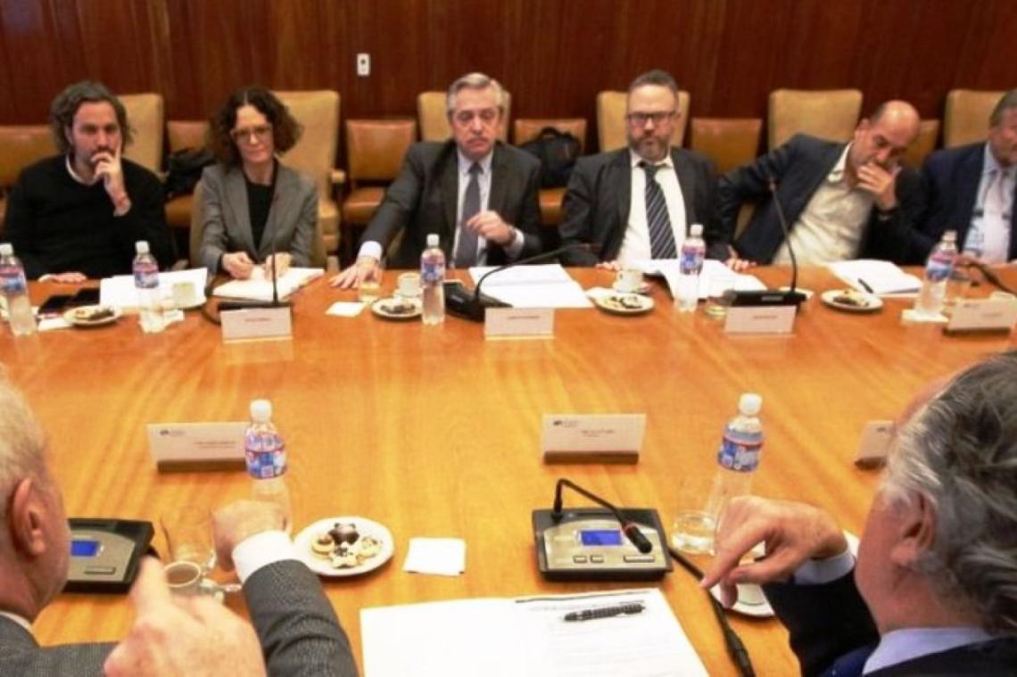 El Gobierno acordó con empresarios el pago de sumas fijas durante el primer trimestre de 2020