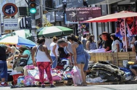La venta ilegal callejera en CABA subió un 4,8% en marzo