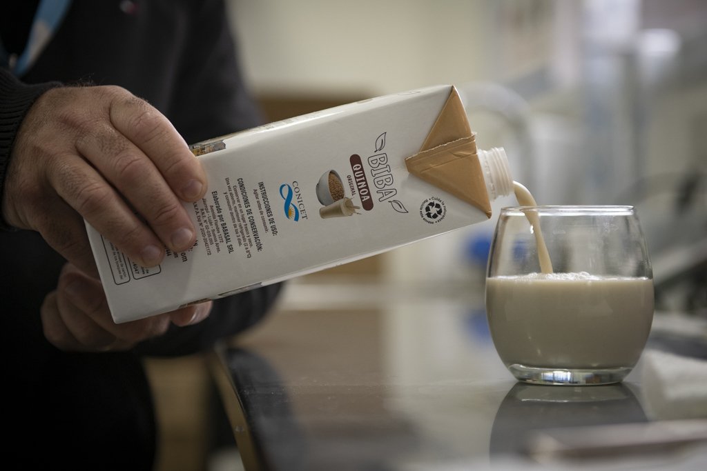 Lanzan una bebida en base a Quinoa desarrollada por una Pyme junto a Universidades y el Conicet