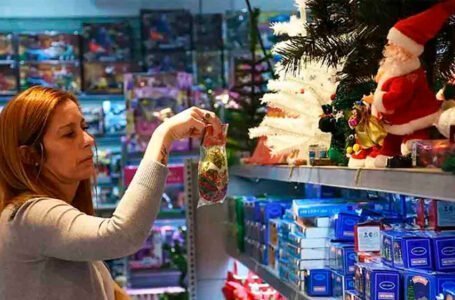 Las ventas navideñas aumentaron un 11 % en comercios minoristas