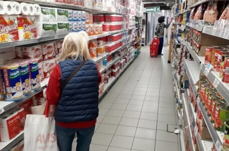 Alimentos y bebidas aumentaron entre un 20 y un 85% en la primera quincena