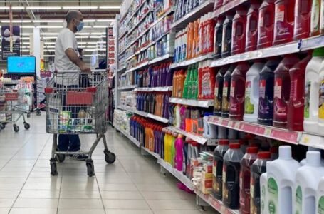 En marzo la caída de las ventas en comercios de proximidad,  fue más que compensada por el canal supermercadista. Osvaldo Del Río, Consultora Scentia