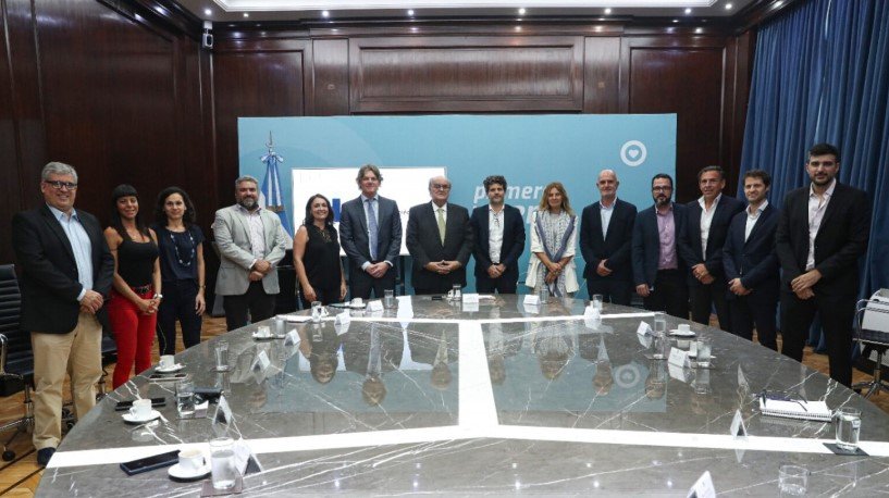 Lanzan el programa Crédito Argentino (CreAr) con un fuerte impulso al Leasing