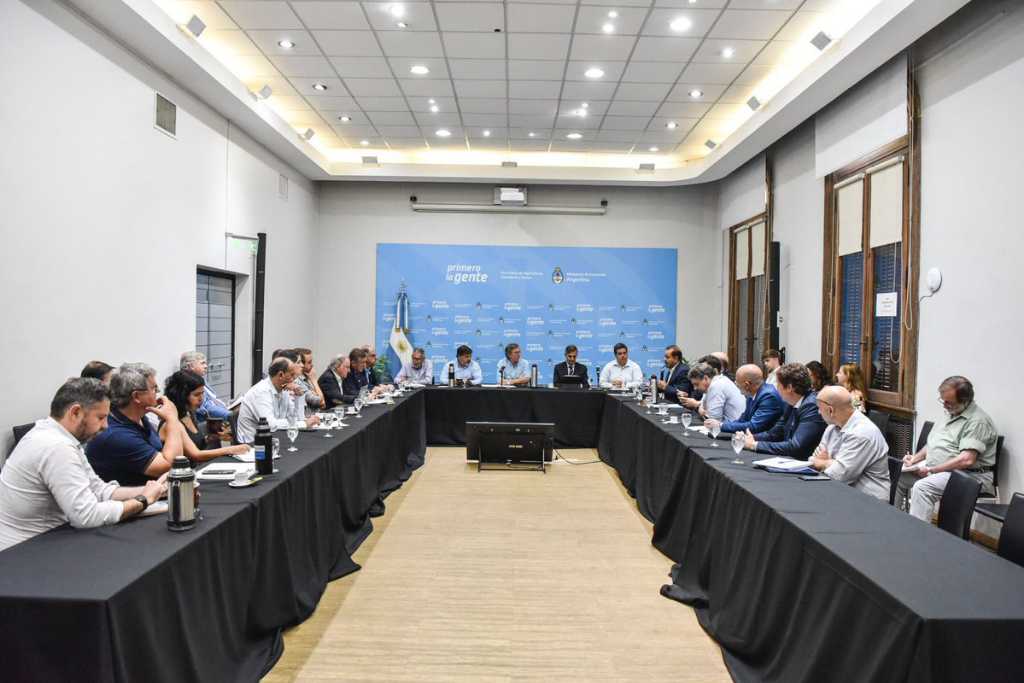 La Mesa Agroalimentaria dialogó con el ministro de Economía Massa sobre cinco proyectos presentados al Congreso