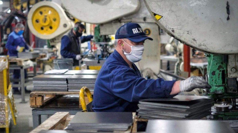 Fabricantes de máquinas y herramientas denuncian demoras en la aprobación del trámite SIRA para importar