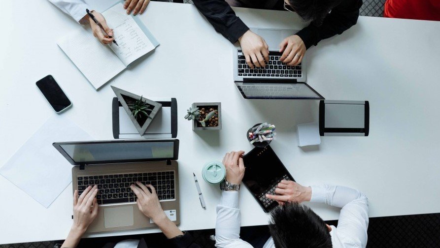 Más de 100 startups se inscribieron para participar de Kamay Code