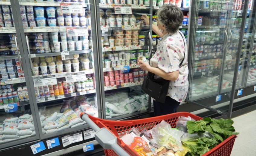 La inflación de marzo fue del 7,7% y  alimentos, con una suba del 9%, fue el rubro que más incidió