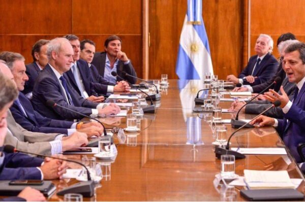 Suben límites para gastar con tarjeta de crédito y anuncian créditos para Digitalización de las Pymes