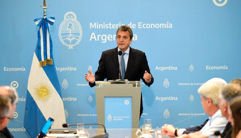 El Gobierno subió el piso del Impuesto a las Ganancias a $700.875 en agosto