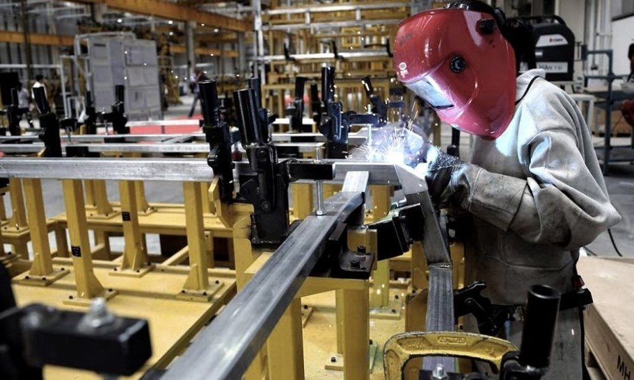 La industria pyme cayó 3,2% anual en julio