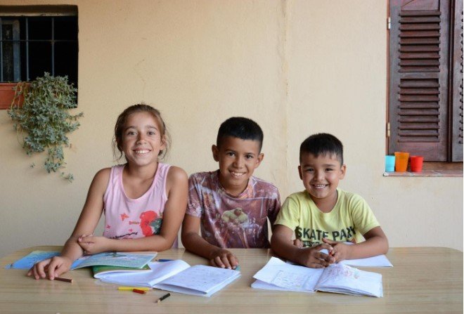 Qué son los legados solidarios, cómo implementarlos y cuál es su impacto social