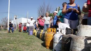 Fraccionadoras de gas licuado reclaman actualizar el precio de las garrafas