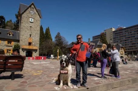 El último fin de semana largo del año viajó un 21% menos de turistas