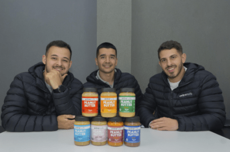 Entrenuts: el «emprendimiento argentino del año» creado por tres jóvenes entrerrianos en 2020 exporta pasta de maní al mundo