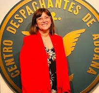 «El 95% de las operaciones de Comercio Exterior del mundo se hacen a través de Despachantes de Aduana. Aquí se pretende prescindir de esta figura». Andrea Coscarello, vicepresidenta del Centro de Despachantes de Aduana (CDA)