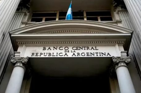 Licuadora de Ahorros: El Banco Central bajó nuevamente la tasa de interés de referencia y la colocó en el 50%