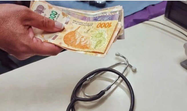 Agregan a cinco prepagas a la cautelar para retrotraer los aumentos