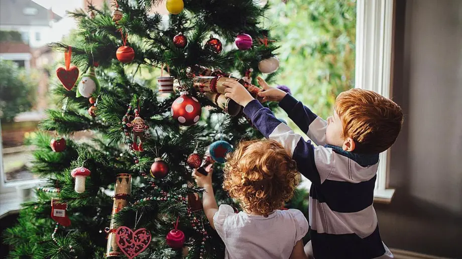 Armar un árbol de Navidad cuesta entre $ 10.000 y $ 150.000
