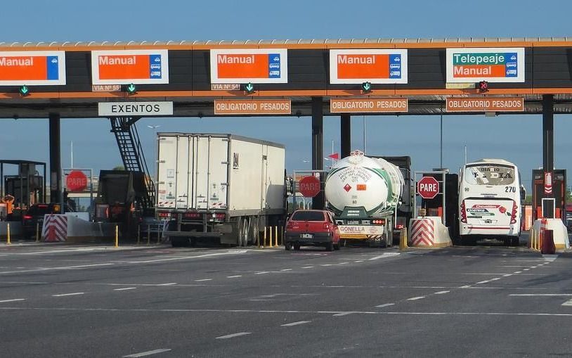Con 380% de suba, Peajes lideró el aumento de costos del transporte en 2024