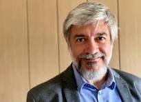 «El gobierno va a tener que empezar a comprar dólares y eso implica un tipo de cambio más alto. Pero también deberá mejorar la relación con la política, los gobernadores y los sectores de la producción» Ricardo Delgado, economista de Analytica 