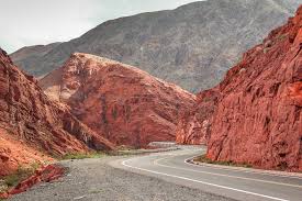 El paso San Francisco a Chile convertirá a Catamarca en un nodo logístico para salir al Pacífico y la acercará a una región de fuerte dinamismo económico». Marcelo Coll, Federación Económica de Catamarca