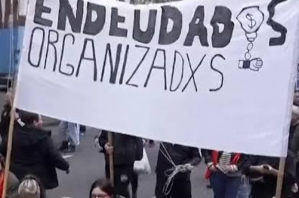Ingresos en caída libre y Morosidad Récord. Una radiografía de los deudores argentinos